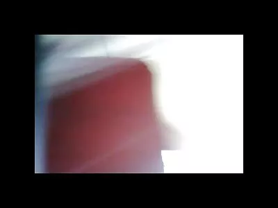 Mooie brunette milf vrouw is hard aan het vingeren en gratis seksfilms krijgt wat dildo plezier door echtgenoot