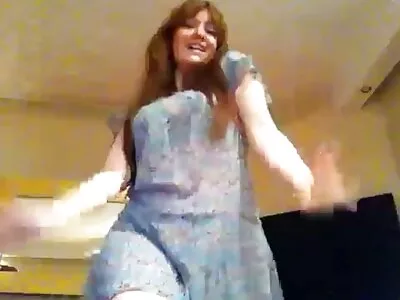 Dus mooie brunette vriendin liet een kerel haar seksfilm gratis seks filmen met zijn zwarte man