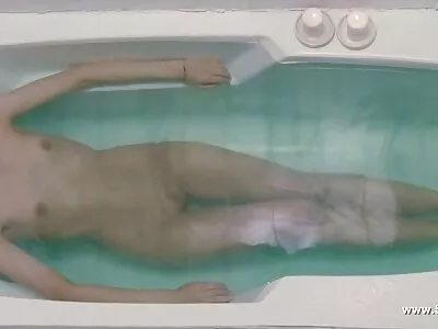 Roodharige met grote tieten zuigt lul gratis seks film
