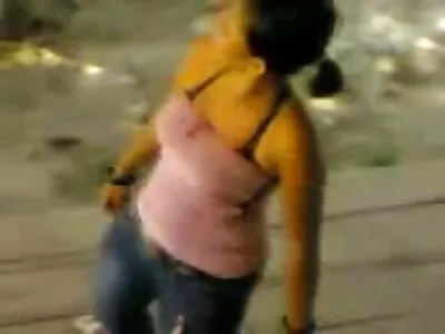 Blonde kust gratis seks film haar seksspeeltje