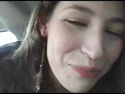 Mooie gratis korte seksfilms latijnse brunette milf vrouw krijgt neuk ze bovenop terwijl hij haar kont vingert