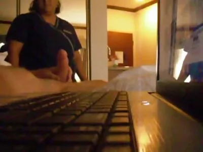 Dus mooie blonde milf maakt een geweldige webcamshow in huis als hollandse seksfilms ze alleen blijft