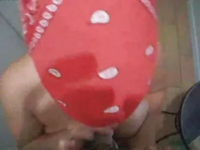 Lieve blondine gaat gratis seksfilm naakt met haar minnaar op camera