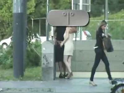 Zo mooie partnerruil seksfilms puertorricaanse brunette vriendin maakt een hete pijpbeurt als ouders weg zijn
